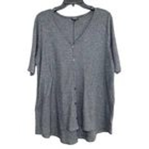 Torrid Gray Button Front Top Plus Size V Neck‎ Short Sleeve Women's Plus Size 2 - Picture 1 of 10